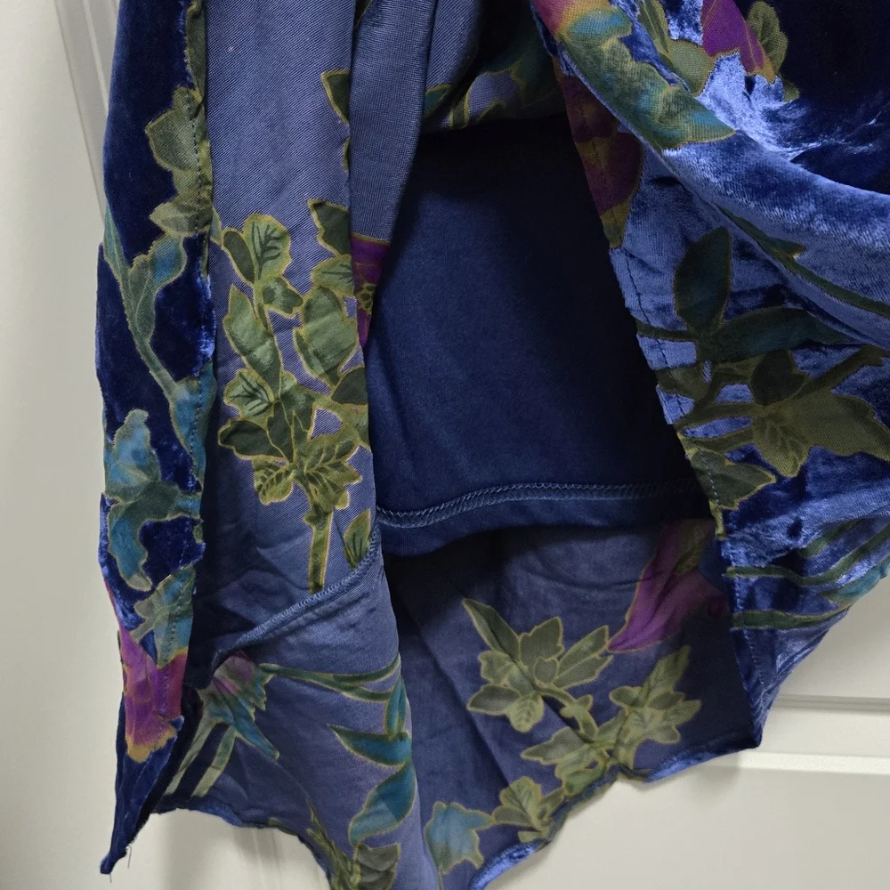 Lulus Evening With You Dark Blue Floral Velvet Asymmetrical Dress Size S - Picture 4 of 10